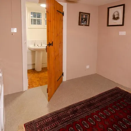 The Old White Lion, Holiday home Chapel Stile